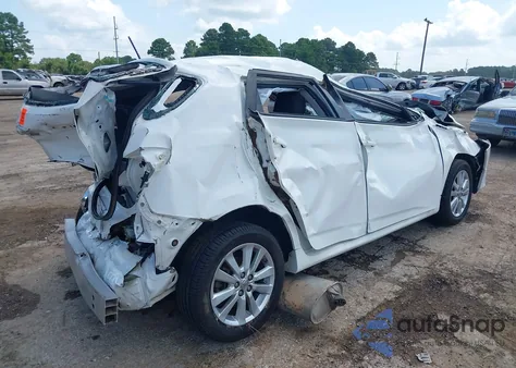 2010 Toyota Corolla Matrix из США, поврежденный, VIN 2T1KU4EE9AC372193